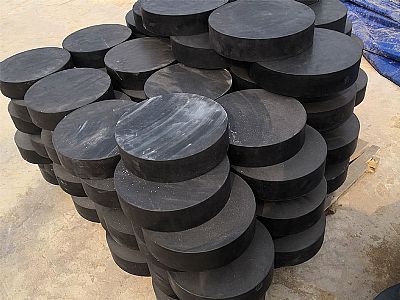 松原板式橡胶支座由若干层橡胶片与薄钢板经加压硫化